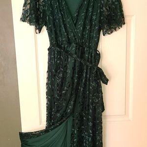 Brand new, never worn beautiful Baltic Born Marseille embossed maxi dress. XL